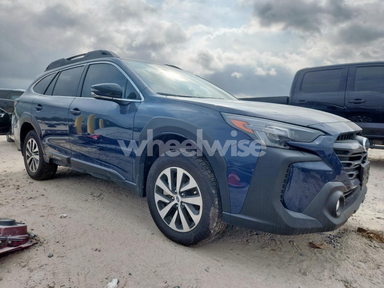 Photo 4 of 2025 SUBARU OUTBACK PREMIUM (VIN 4S4BTADCXS3112098)