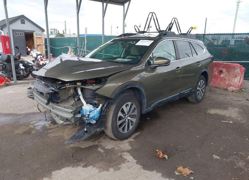Photo 2 of 2020 Subaru Outback PREMIUM (VIN 4S4BTAEC1L3160721)