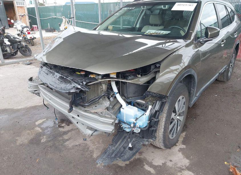 Photo 6 of 2020 Subaru Outback PREMIUM (VIN 4S4BTAEC1L3160721)