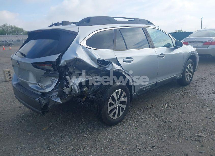 Photo 4 of 2020 Subaru Outback PREMIUM (VIN 4S4BTAEC6L3178275)