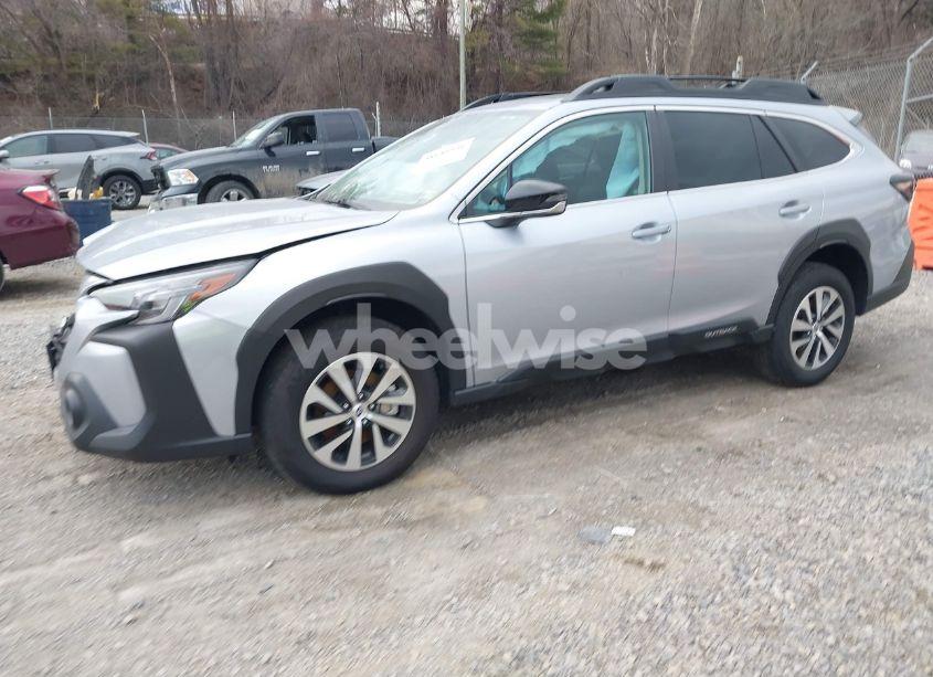 Photo 2 of 2025 Subaru Outback PREMIUM (VIN 4S4BTAFC0S3105593)