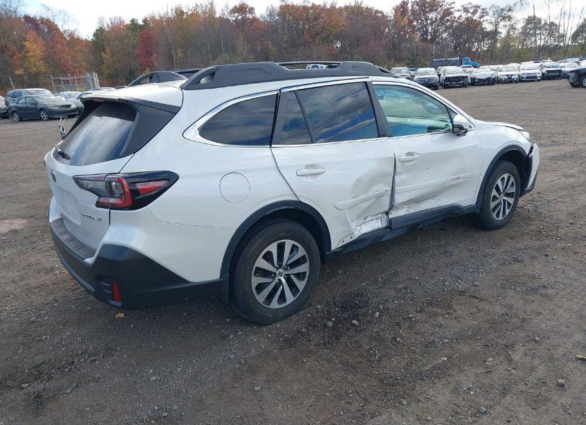 Photo 4 of 2022 Subaru Outback PREMIUM (VIN 4S4BTAFC1N3229635)