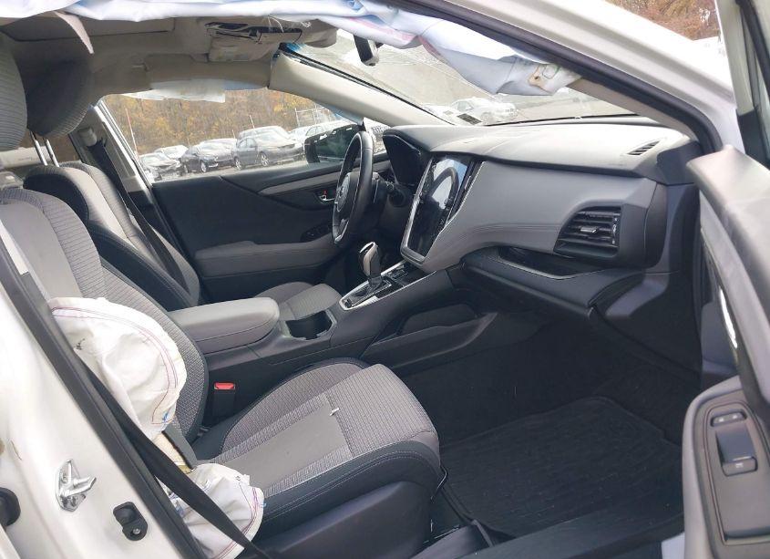 Photo 5 of 2022 Subaru Outback PREMIUM (VIN 4S4BTAFC1N3229635)