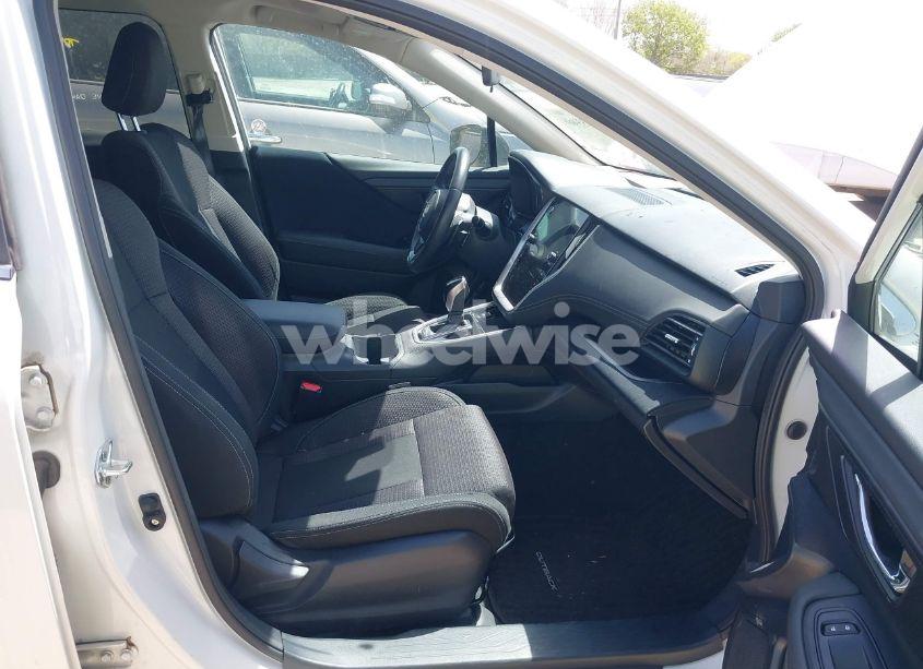 Photo 5 of 2024 Subaru Outback PREMIUM (VIN 4S4BTAFC1R3170009)