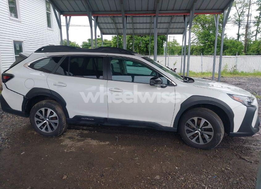 Photo 13 of 2024 Subaru Outback PREMIUM (VIN 4S4BTAFC5R3139720)