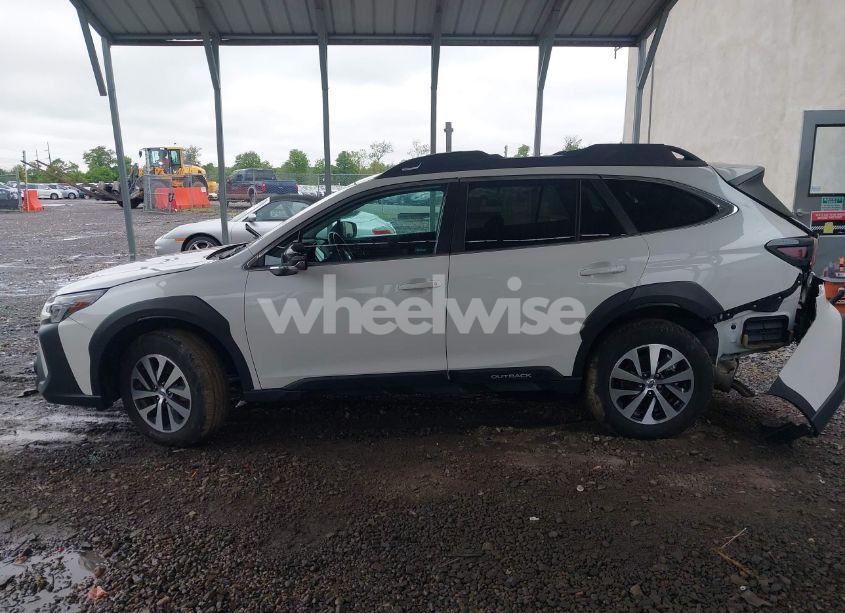 Photo 14 of 2024 Subaru Outback PREMIUM (VIN 4S4BTAFC5R3139720)