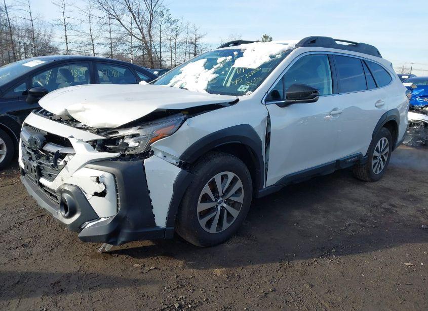 Photo 2 of 2024 Subaru Outback PREMIUM (VIN 4S4BTAFC6R3282871)