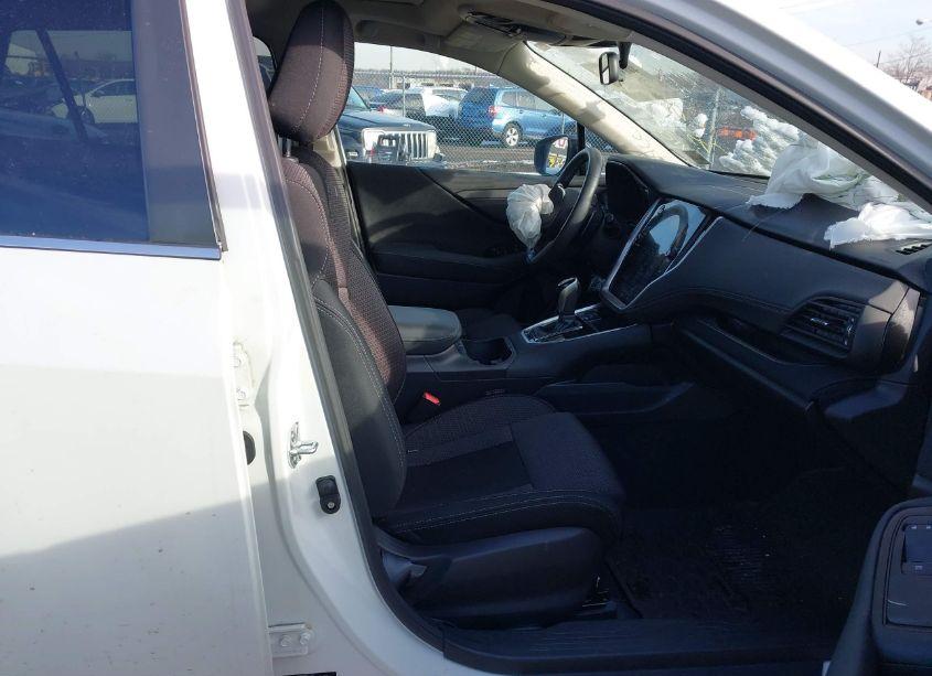 Photo 5 of 2024 Subaru Outback PREMIUM (VIN 4S4BTAFC6R3282871)