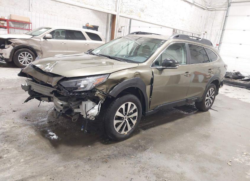 Photo 2 of 2025 Subaru Outback PREMIUM (VIN 4S4BTAFC7S3110726)