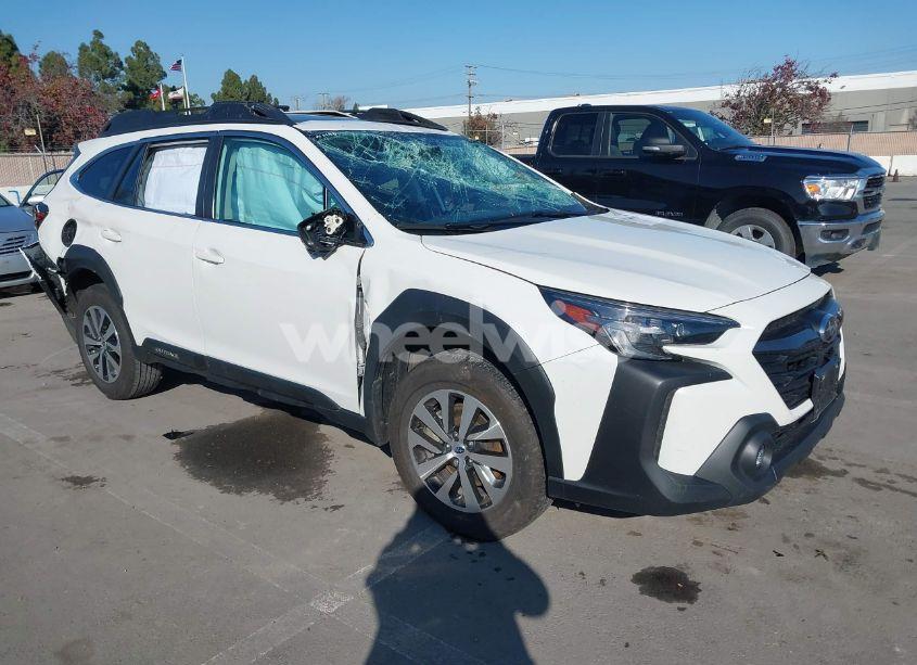 2024 Subaru Outback PREMIUM (VIN 4S4BTAFC8R3127724) main photo