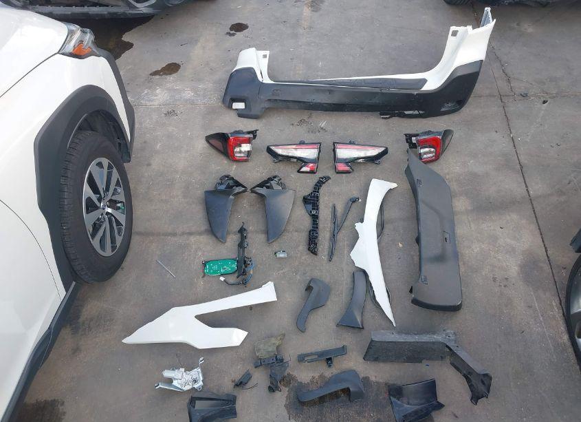 Photo 12 of 2024 Subaru Outback PREMIUM (VIN 4S4BTAFC9R3227394)