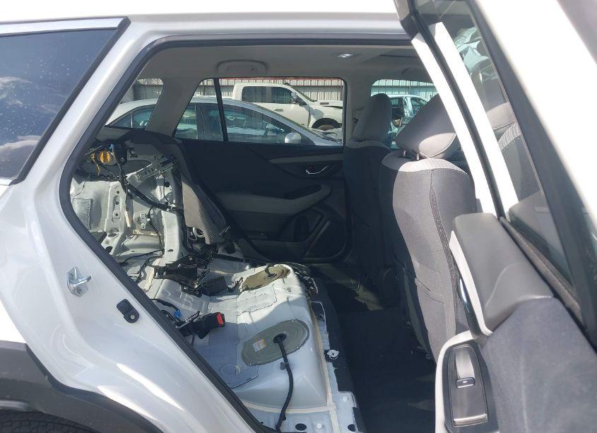 Photo 8 of 2024 Subaru Outback PREMIUM (VIN 4S4BTAFC9R3227394)