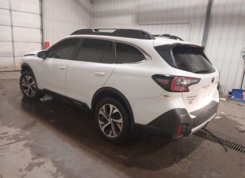 Photo 3 of 2020 Subaru Outback LIMITED (VIN 4S4BTALC2L3158592)