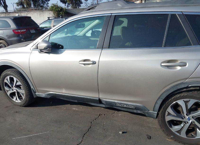 Photo 14 of 2020 Subaru Outback LIMITED (VIN 4S4BTANC1L3119635)