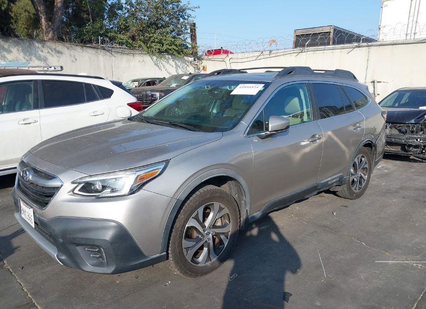 Photo 2 of 2020 Subaru Outback LIMITED (VIN 4S4BTANC1L3119635)