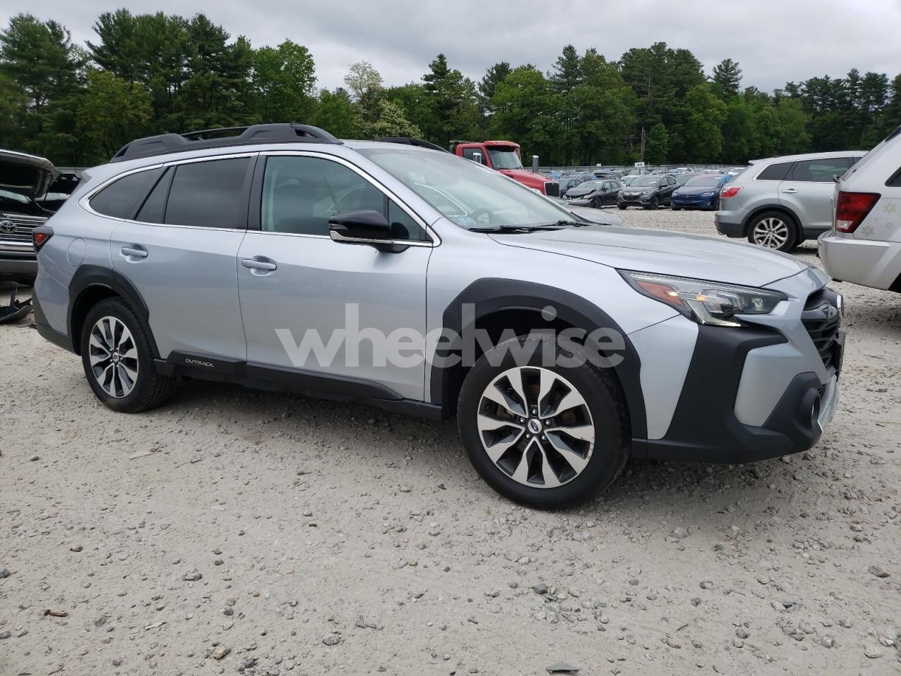 Photo 4 of 2023 SUBARU OUTBACK LIMITED (VIN 4S4BTANC1P3125327)