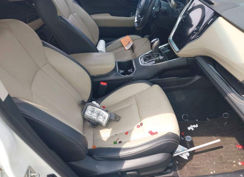 Photo 5 of 2020 Subaru Outback LIMITED (VIN 4S4BTANC2L3245468)