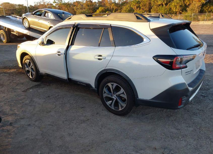 Photo 3 of 2020 Subaru Outback LIMITED (VIN 4S4BTANC3L3112654)