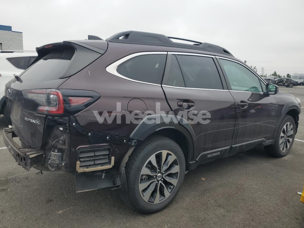 Photo 3 of 2024 SUBARU OUTBACK LIMITED (VIN 4S4BTANC3R3154167)