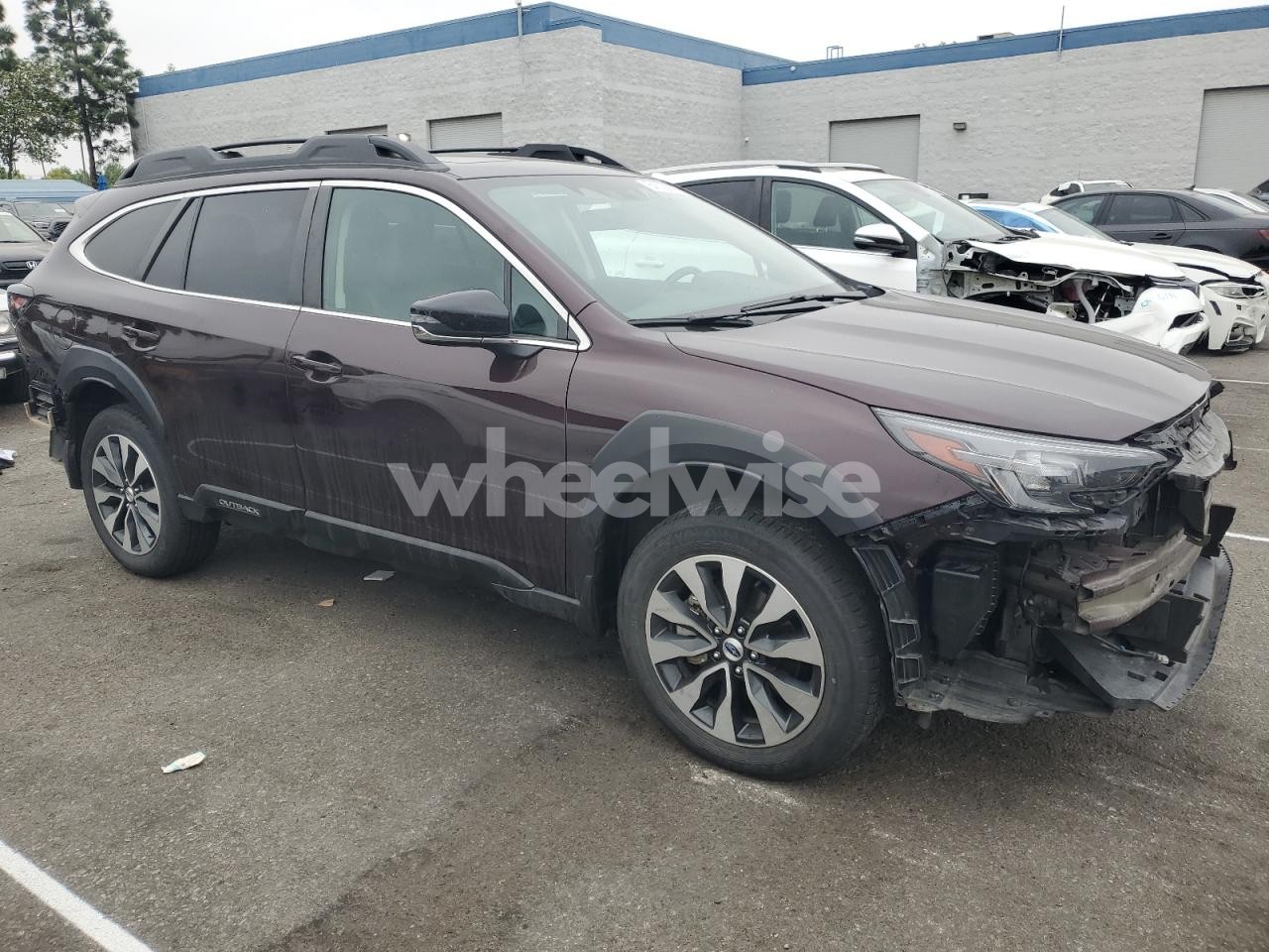 Photo 4 of 2024 SUBARU OUTBACK LIMITED (VIN 4S4BTANC3R3154167)