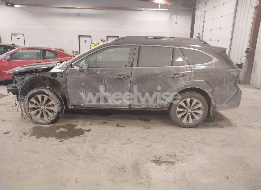 Photo 14 of 2024 Subaru Outback LIMITED (VIN 4S4BTANC5R3226471)
