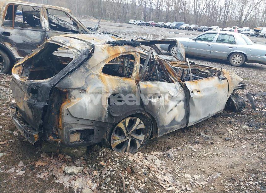 Photo 4 of 2022 Subaru Outback LIMITED (VIN 4S4BTANC6N3184967)