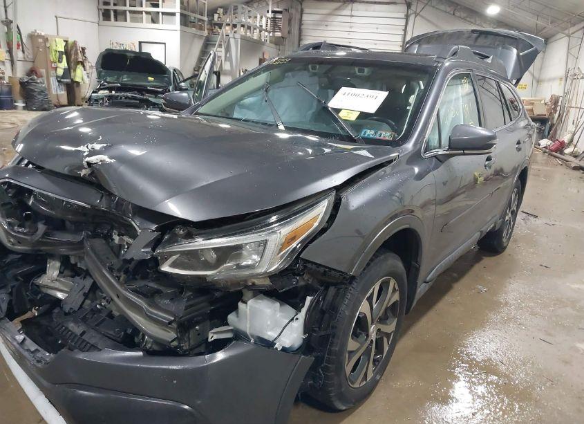 Photo 2 of 2022 Subaru Outback LIMITED (VIN 4S4BTANC6N3268416)