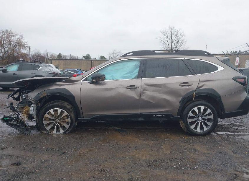 Photo 14 of 2024 Subaru Outback LIMITED (VIN 4S4BTANC7R3204729)