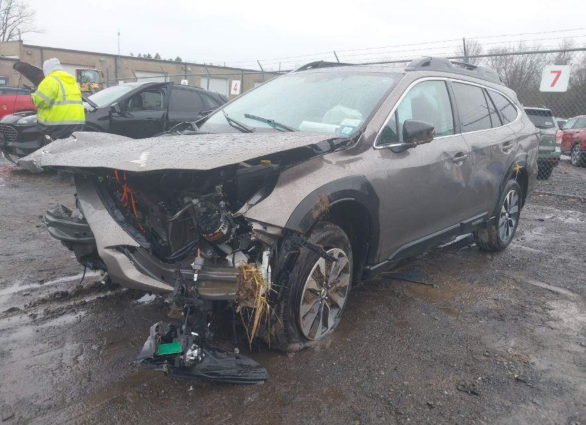 Photo 2 of 2024 Subaru Outback LIMITED (VIN 4S4BTANC7R3204729)