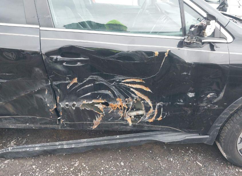 Photo 5 of 2020 Subaru Outback LIMITED (VIN 4S4BTANC8L3156066)