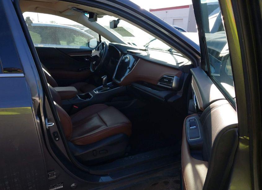 Photo 5 of 2022 Subaru Outback TOURING (VIN 4S4BTAPC1N3211456)