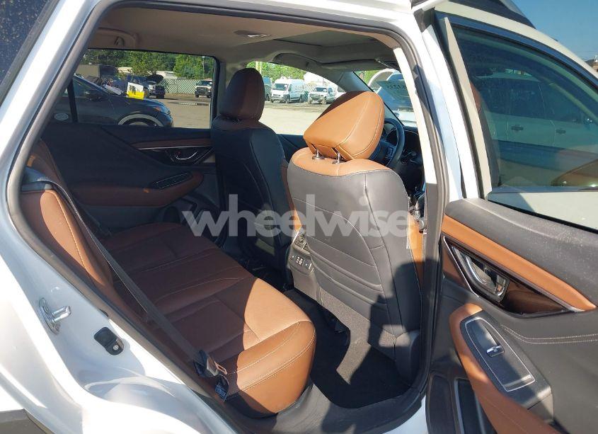 Photo 8 of 2023 Subaru Outback TOURING (VIN 4S4BTAPC5P3215089)