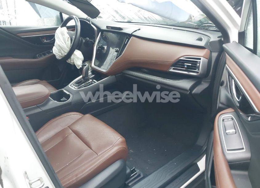 Photo 5 of 2020 Subaru Outback TOURING (VIN 4S4BTAPC7L3193140)