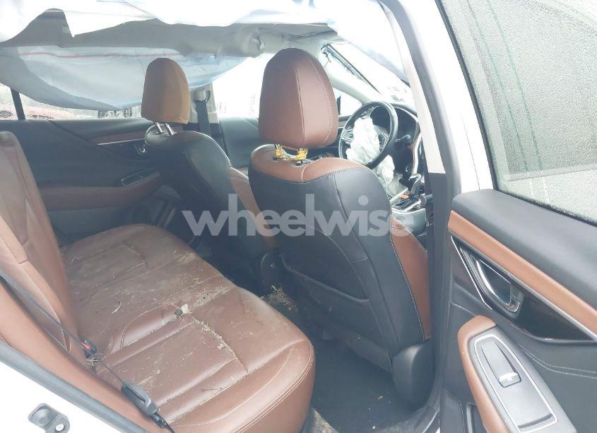 Photo 8 of 2020 Subaru Outback TOURING (VIN 4S4BTAPC7L3193140)