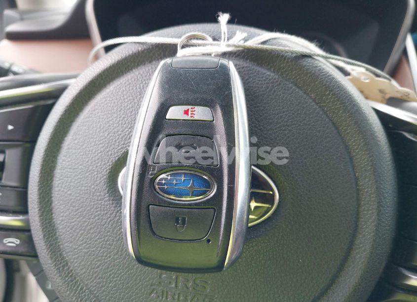 Photo 11 of 2020 Subaru Outback TOURING (VIN 4S4BTAPC7L3209143)