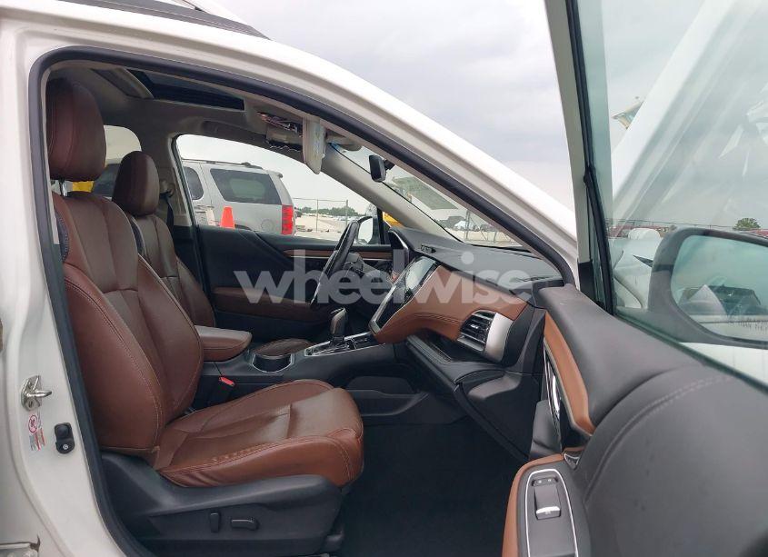 Photo 5 of 2020 Subaru Outback TOURING (VIN 4S4BTAPC7L3209143)