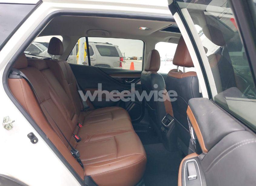 Photo 8 of 2020 Subaru Outback TOURING (VIN 4S4BTAPC7L3209143)