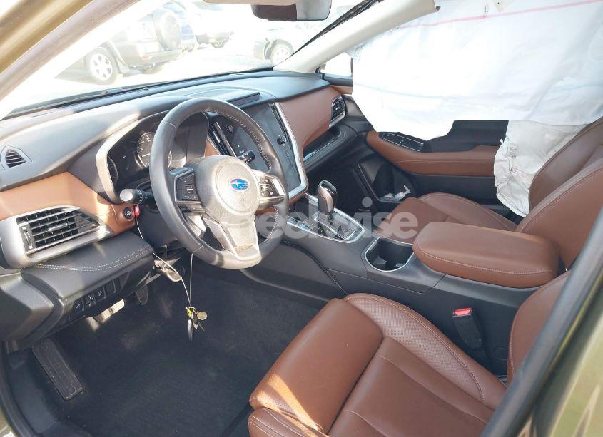 Photo 5 of 2020 Subaru Outback TOURING (VIN 4S4BTAPC8L3171440)