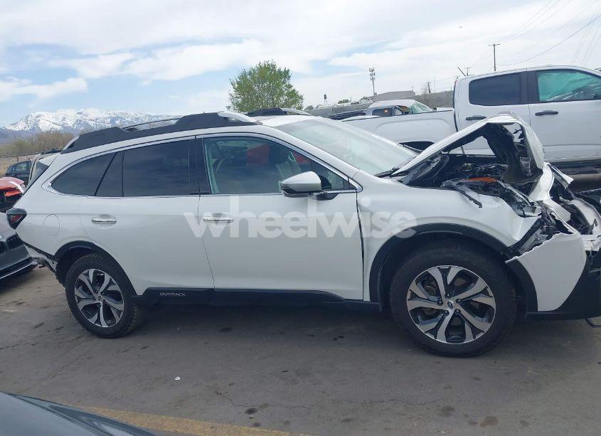 Photo 14 of 2022 Subaru Outback TOURING (VIN 4S4BTAPC9N3205064)