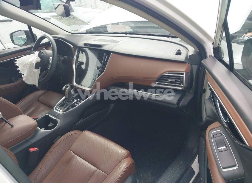 Photo 5 of 2022 Subaru Outback TOURING (VIN 4S4BTAPC9N3205064)