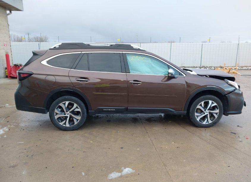 Photo 13 of 2022 Subaru Outback TOURING (VIN 4S4BTAPCXN3213951)