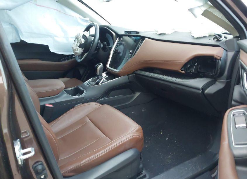 Photo 5 of 2022 Subaru Outback TOURING (VIN 4S4BTAPCXN3213951)