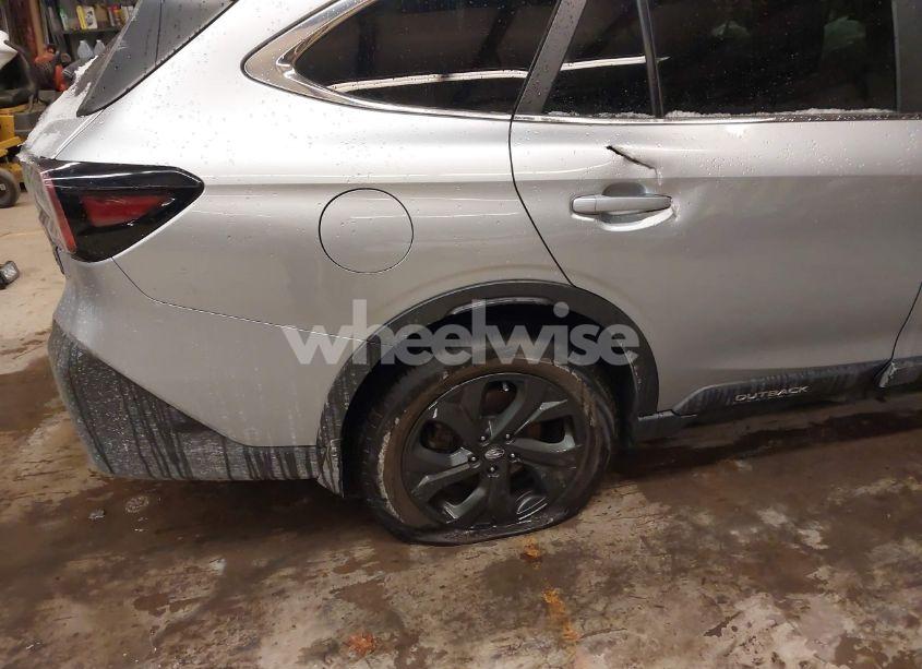 Photo 20 of 2020 Subaru Outback ONYX EDITION XT (VIN 4S4BTGKD3L3119281)