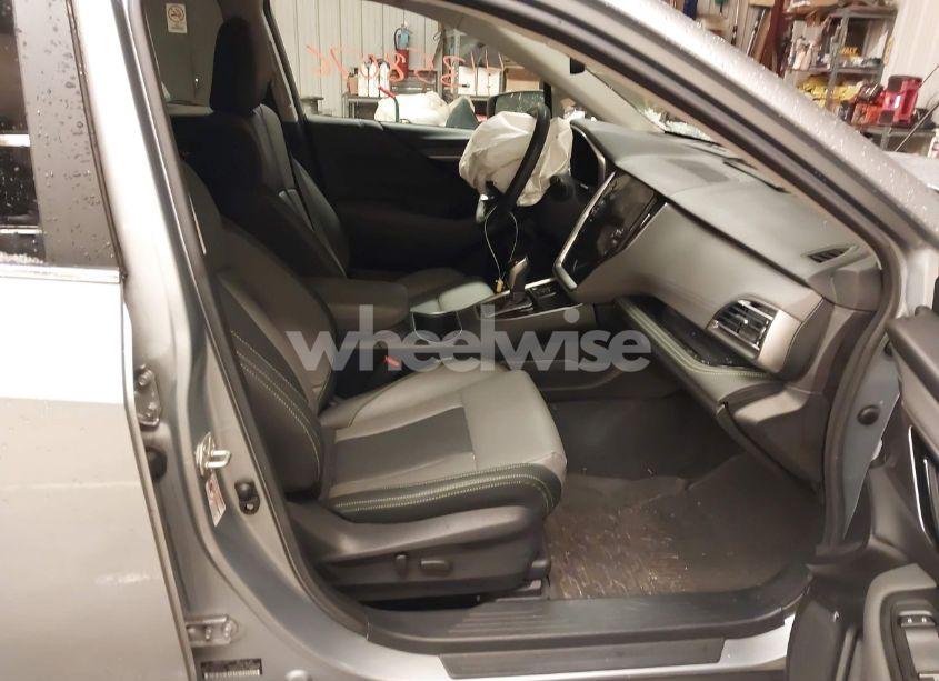 Photo 5 of 2020 Subaru Outback ONYX EDITION XT (VIN 4S4BTGKD3L3119281)