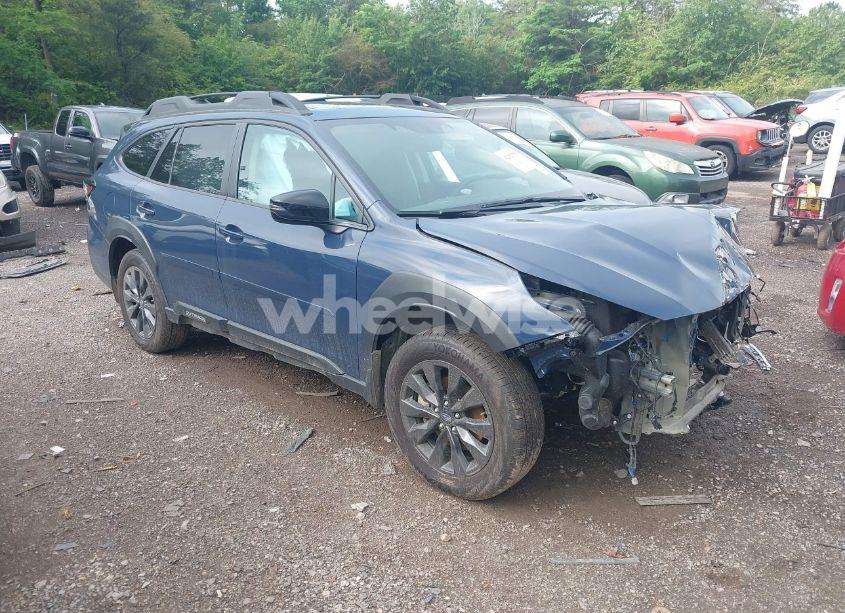 2025 Subaru Outback ONYX EDITION XT (VIN 4S4BTGLD4S3108528) main photo