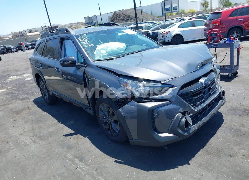 2025 Subaru Outback ONYX EDITION XT (VIN 4S4BTGLD4S3161696) main photo