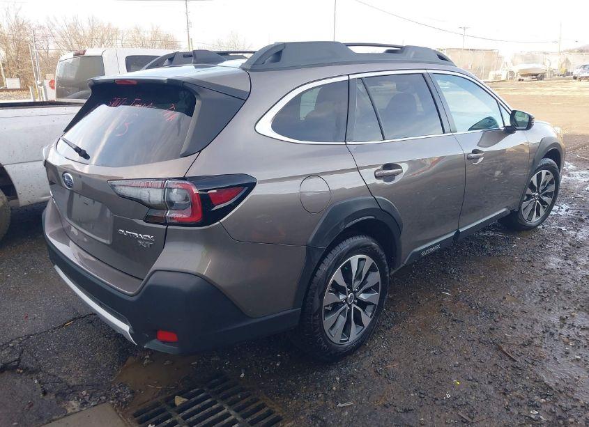 Photo 4 of 2024 Subaru Outback LIMITED XT (VIN 4S4BTGND2R3117834)
