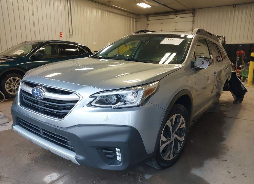 Photo 2 of 2020 Subaru Outback LIMITED XT (VIN 4S4BTGND3L3172459)