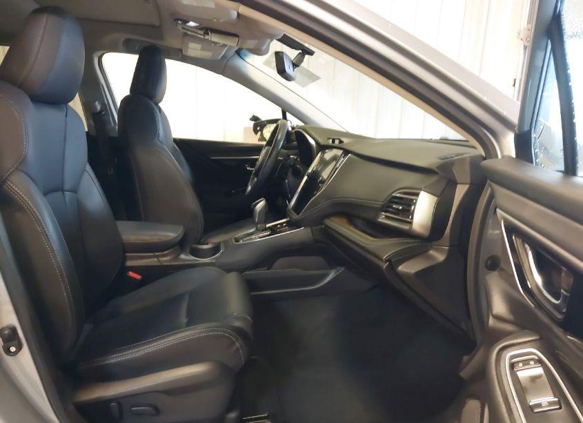 Photo 5 of 2020 Subaru Outback LIMITED XT (VIN 4S4BTGND3L3172459)