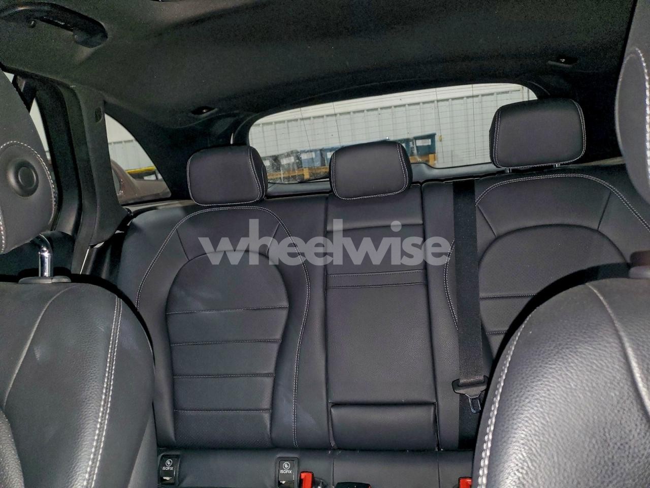 Photo 10 of 2019 MERCEDES-BENZ GLC 300 4MATIC (VIN 4S4BTGND4M3218222)